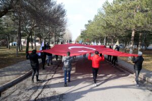 KAYSERİ (AA) – Kayseri'de, Sarıkamış Harekatı'nın 107. yılı dolayısıyla yürüyüş