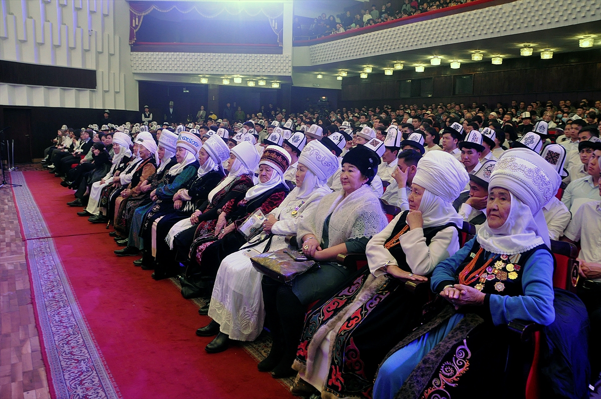 Kırgızistan'da Manas Destanı Günü konserle kutlandı