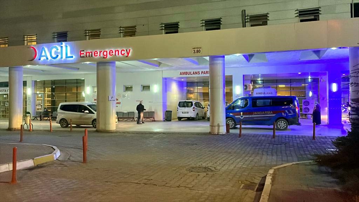 Kırıkkale'de tabancayla intihara teşebbüs eden kişi kızının ölümüne neden oldu