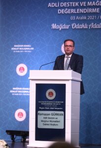 KOCAELİ (AA) – Adalet Bakanı Abdulhamit Gül, "Boşanma davalarında süreci