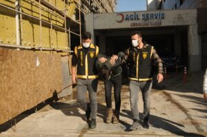 - Saldırı anı kuyumcu dükkanının güvenlik kamerasına yansıdı 