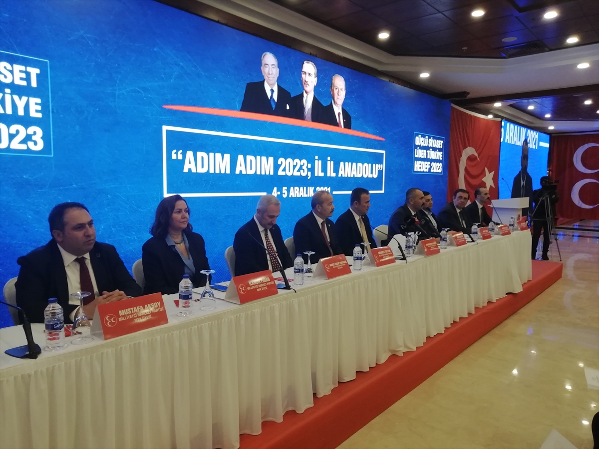 MHP'nin “Adım Adım 2023, İl İl Anadolu” heyeti Antalya'da basınla buluştu