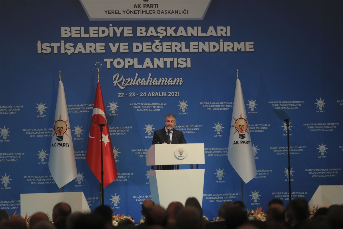 Nebati ve Kasapoğlu, AK Parti'li belediye başkanlarına Bakanlık çalışmalarını anlattı