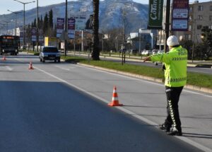 ORDU (AA) – Ordu'da kural ihlali yapan sürücüler, polis ekiplerince