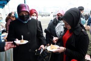 RİZE (AA) – Rize'de düzenlenen Hamsi Festivali'nde 2,5 ton hamsi