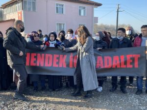 SAKARYA (AA) – Sakarya'nın Hendek ilçesindeki havai fişek fabrikasında meydana