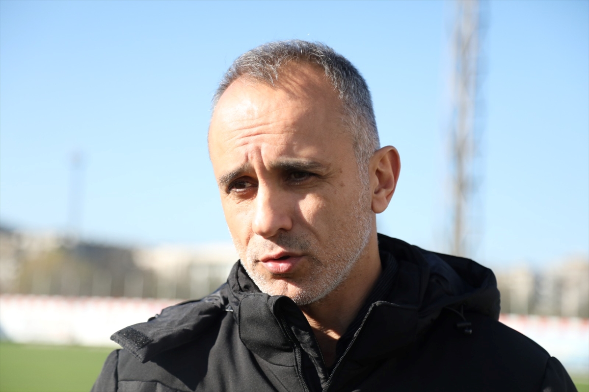 Samsunspor Genel Kaptanı Cenk İşler: “Hedefimiz her zaman Süper Lig'dir”