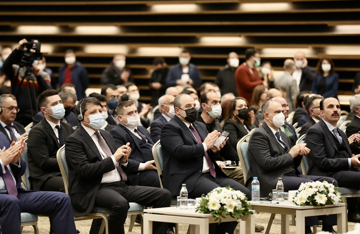 Sanayi ve Teknoloji Bakanı Varank, Türkiye-Tacikistan İş Forumu'nda konuştu: