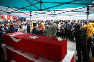 BALIKESİR (AA) – Irak'ın kuzeyindeki Pençe-Yıldırım Harekatı bölgesinde teröristler tarafından