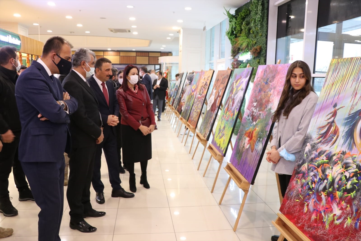 Siirt'te “Mevlana insan ve doğa” konulu resim sergisi açıldı