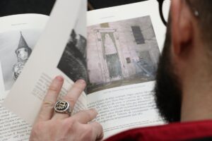 TİRAN (AA) – Eski Arnavutluk başbakanlarından araştırmacı-yazar Aleksander Meksi'nin kaleme