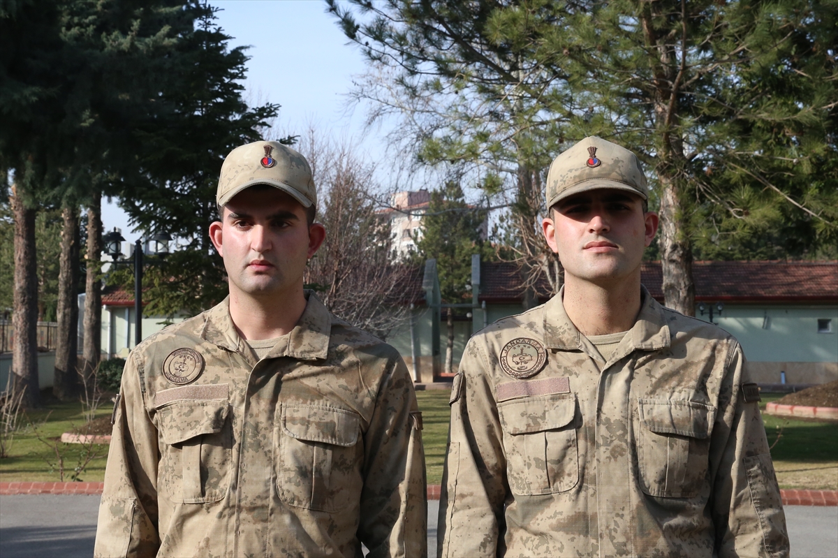 Tokat Jandarma Komutanlığında 6 ikiz kardeş askerlik görevini yapıyor