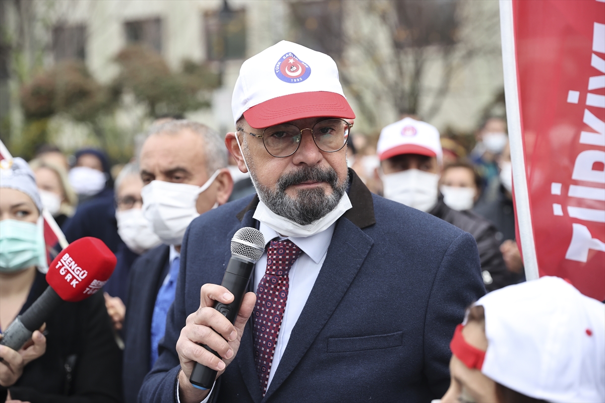 Türk Sağlık-Sen, doktorlara yapılan iyileştirmenin tüm sağlık çalışanlarını kapsamasını istedi