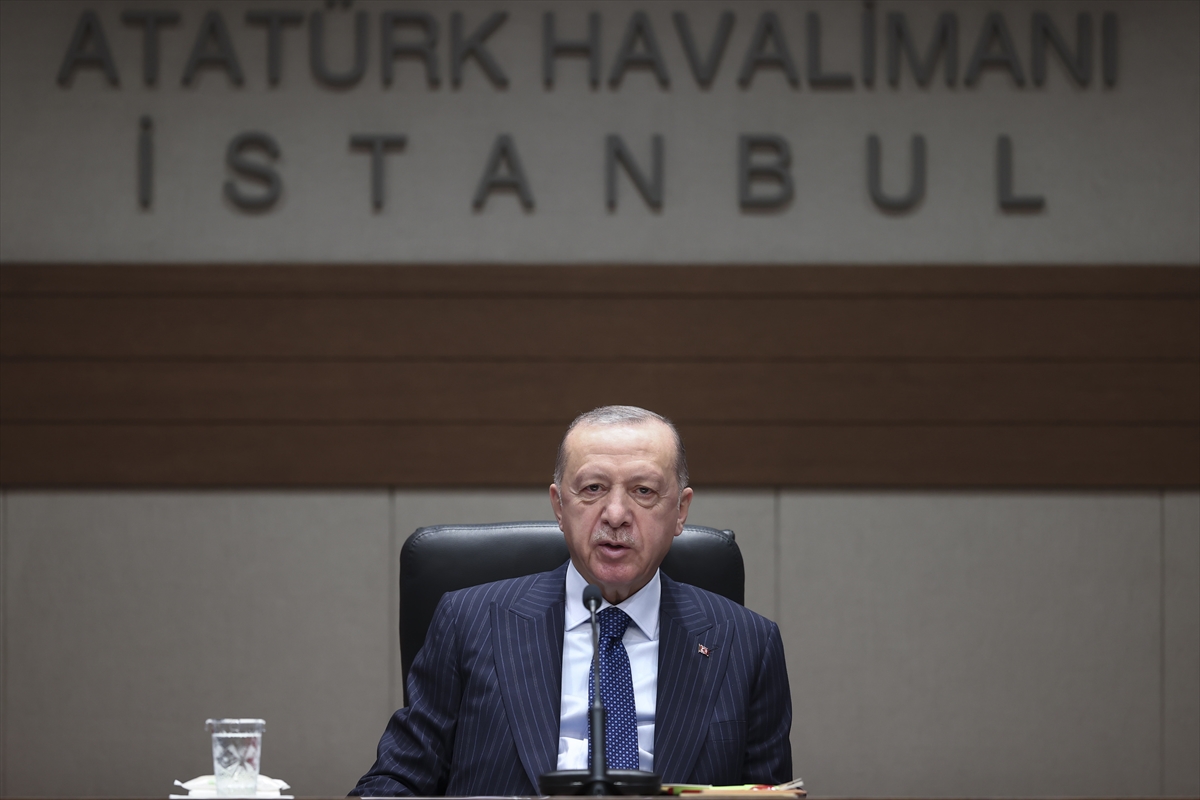 Cumhurbaşkanı Erdoğan, Katar'a hareketinden önce açıklamada bulundu: (1)