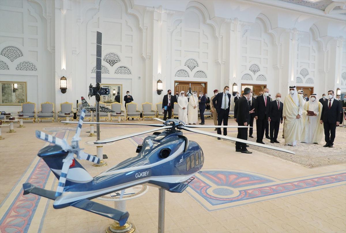 TUSAŞ Genel Müdürü Temel Kotil, uçak ve helikopter projelerine ilişkin Cumhurbaşkanı Erdoğan ve Katar Emiri Al Sani'ye bilgi verdi
