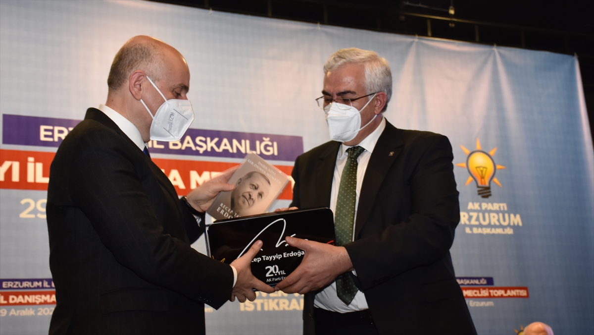 Bakan Karaismailoğlu, partisinin Erzurum İl Danışma Meclisi Toplantısı'nda konuştu: (2)