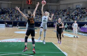 - UMF Yapı İzmit Belediyespor: 69 - Galatasaray: 80