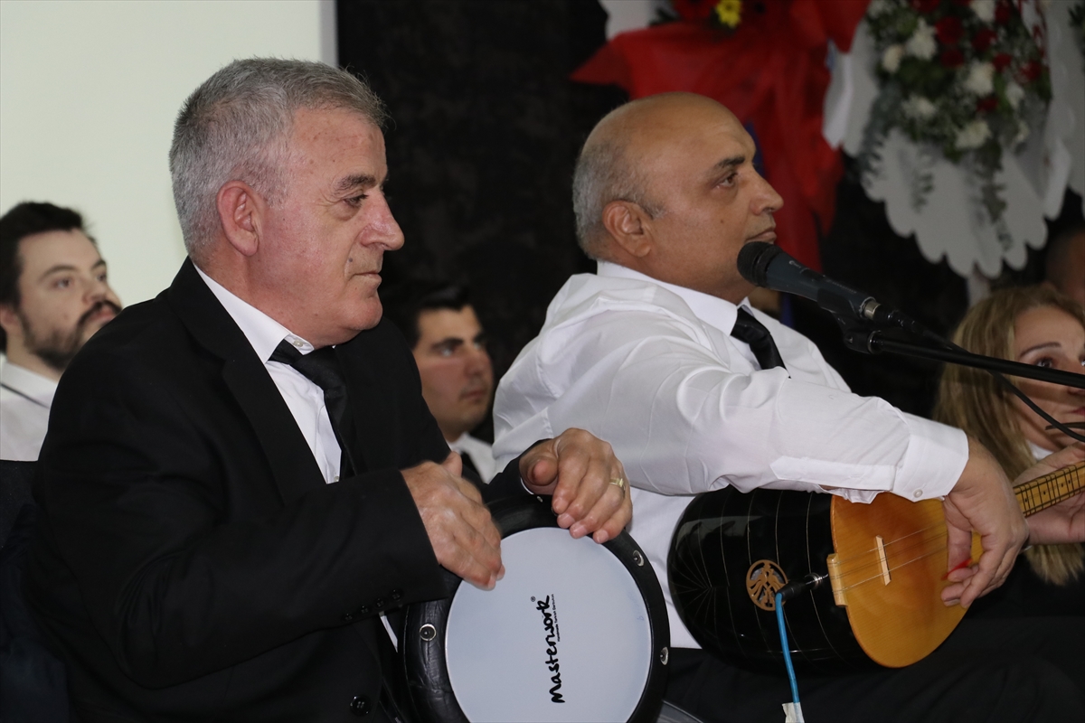 Yalova'da engelli bireyler konser verdi