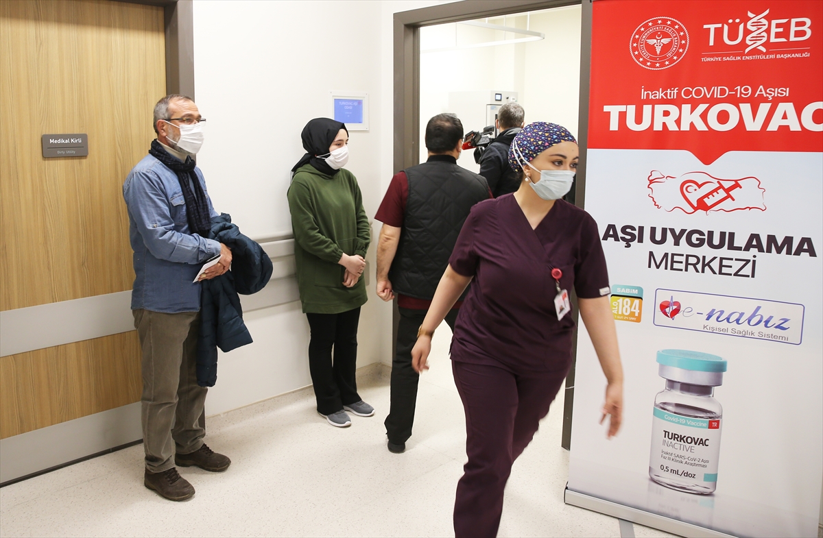 Yerli aşı TURKOVAC, İstanbul'daki şehir hastanelerinde uygulanmaya başlandı