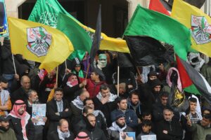 - Onlarca Filistinli atılan göz yaşartıcı gazdan etkilendi