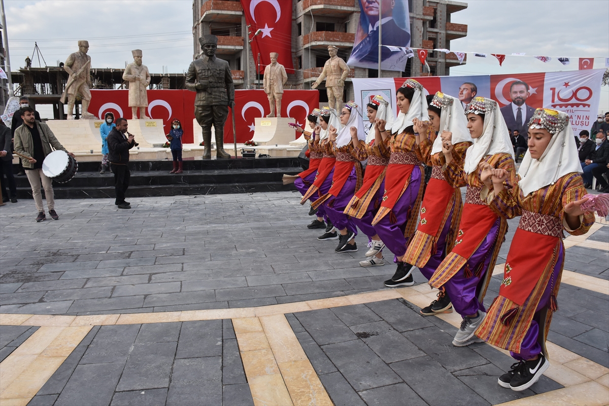 Adana'da 5 Ocak Kurtuluş Anıtı'nın açılışı yapıldı