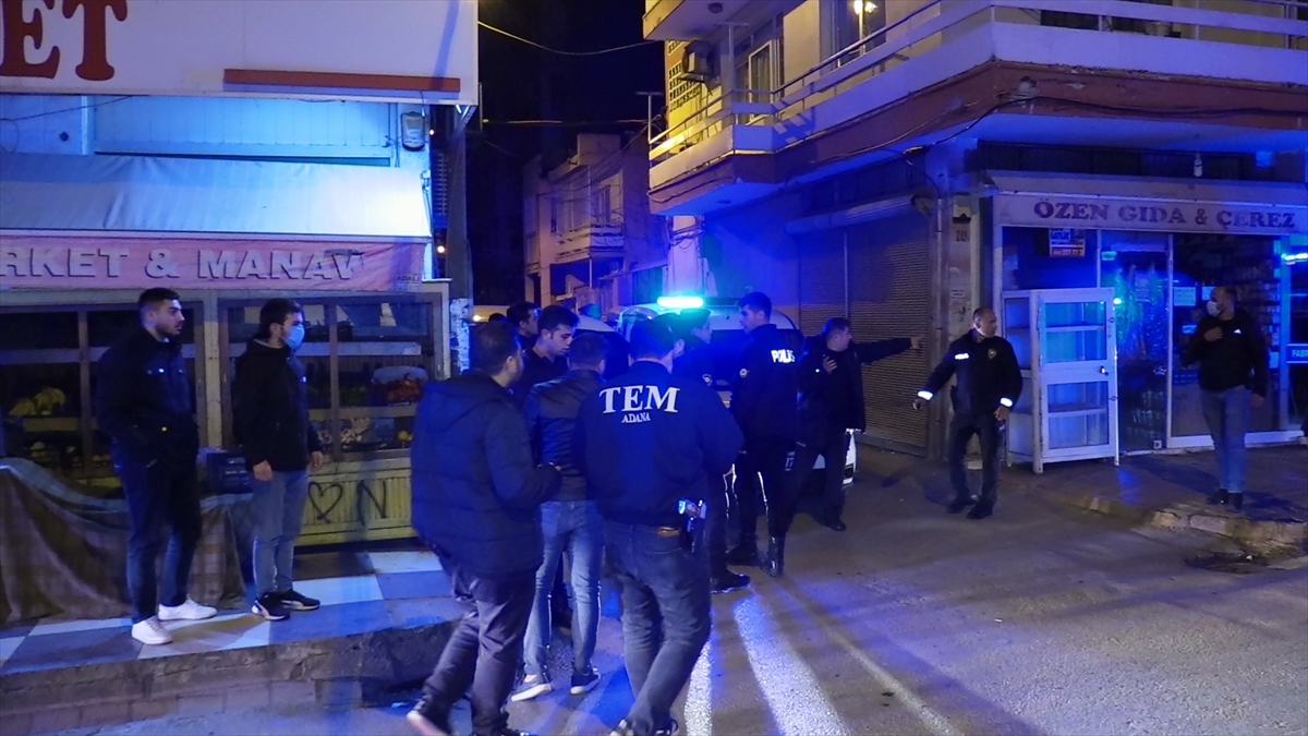 Adana’da kavgaya müdahale eden polis bıçakla yaralandı