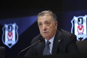 - "Evet yoruldum ama bırakmayacağım. Aday olacağım ve karşıma da