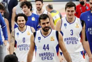 - Anadolu Efes: 91 - Fenerbahçe Beko: 71