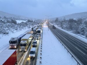 BOLU (AA) – Anadolu Otoyolu'nun Bolu kesiminde meydana gelen, 16