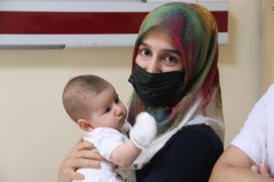 DİYARBAKIR (AA) – Diyarbakır'da anne karnındayken böbreğinde kanal darlığı tespit