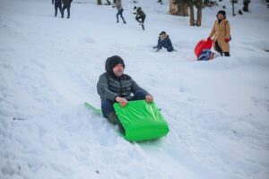 ANTALYA (AA) – Antalya'nın Akseki ilçesinde kar kalınlığının 1 metreyi