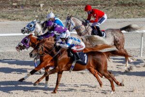 ANTALYA (AA) – Türkiye Jokey Kulübü (TJK) Antalya Hipodromu'nda ilk