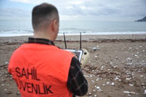 - Kimliği tespit edilemeyen turistin son görüntüleri, bir iş yerinin