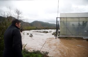 ANTALYA (AA) – Antalya'nın Serik, Manavgat ve Alanya ilçelerinde, yağışların