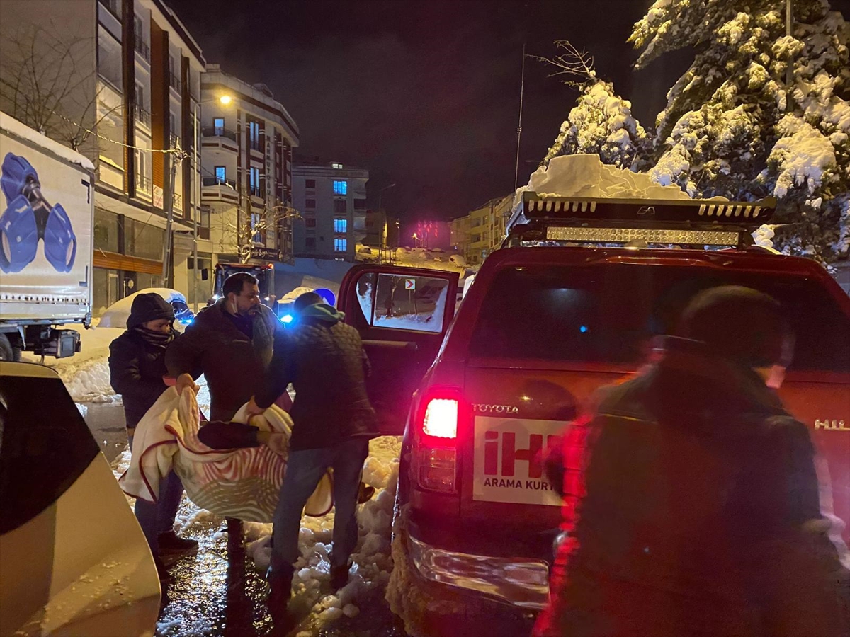 Arnavutköy'de İHH ekiplerince hastaneye ulaştırılan diyabet hastası yaşamını yitirdi