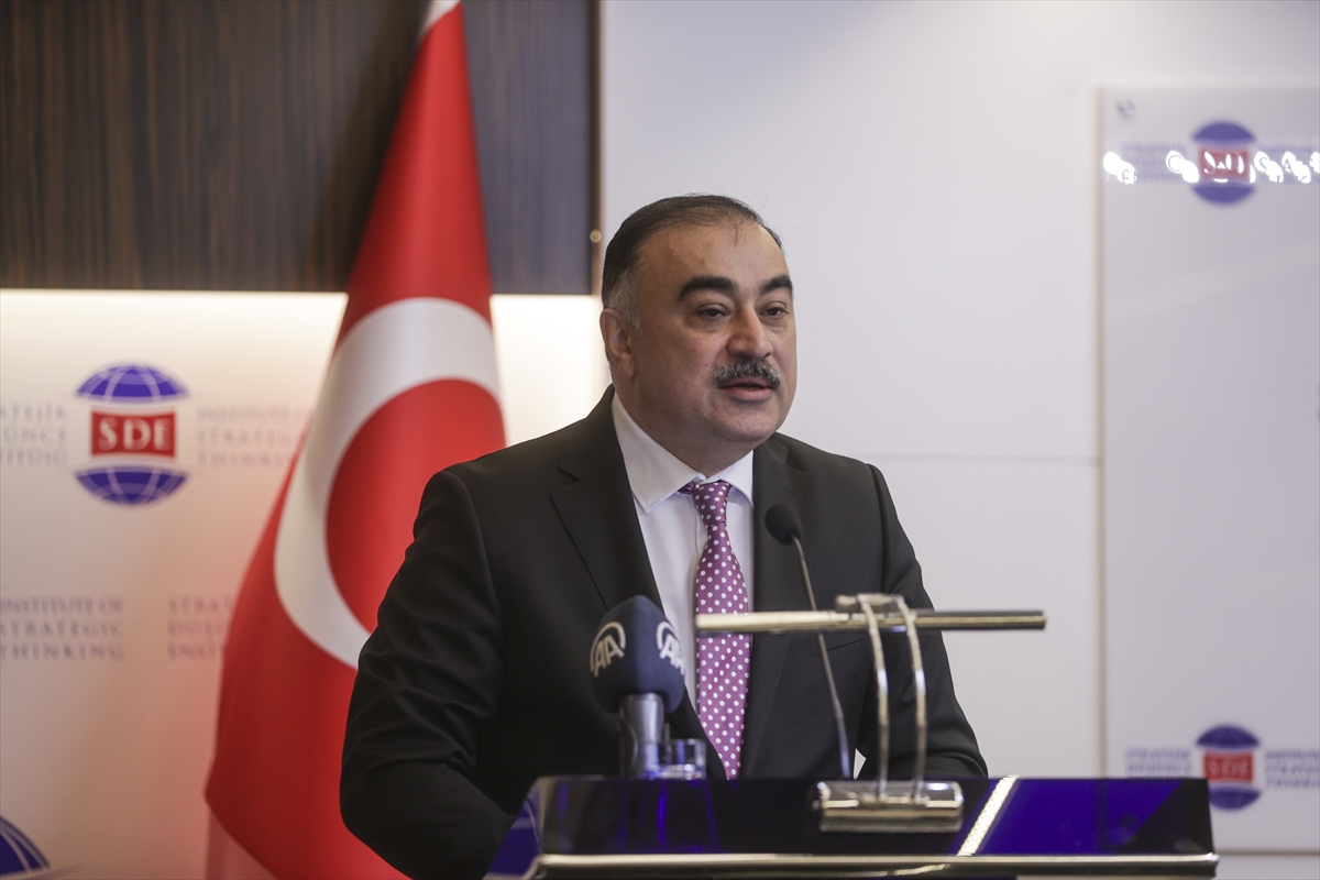 Azerbaycan Büyükelçisi Mammadov, Stratejik Düşünce Enstitüsünde konuştu: