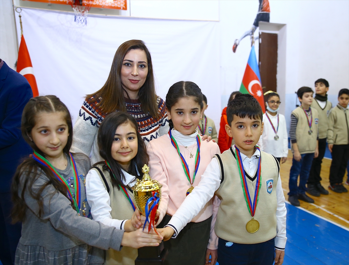 Bakü Türk Okullarında karne ve zeka oyunları heyecanı
