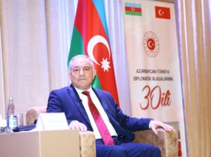 BAKÜ (AA) – Bakü'de, "Türkiye-Azerbaycan diplomatik ilişkilerinin 30. yılı" konulu
