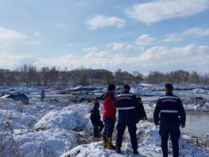 BALIKESİR (AA) – Balıkesir'in İvrindi ilçesinde Koca Çay'a düşen kişi