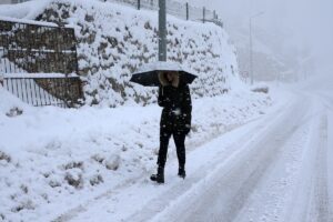 VAN (AA) – Van, Bitlis ve Muş'ta olumsuz hava koşulları