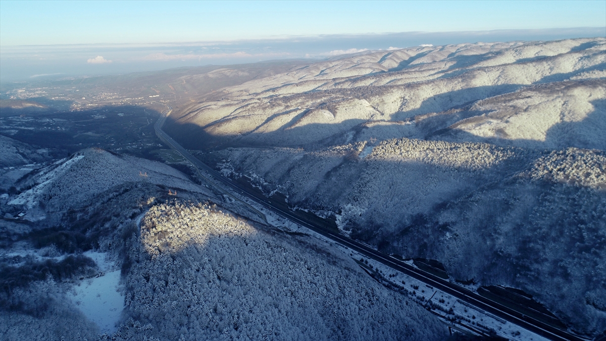 Bolu Dağı'nda kar manzarası drone ile görüntülendi