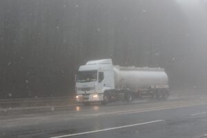 DÜZCE/BOLU (AA) – D-100 kara yolunun Bolu Dağı kesiminde kar