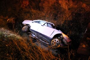 BURDUR (AA) – Burdur'da otomobili su kanalına düşen alkollü sürücü