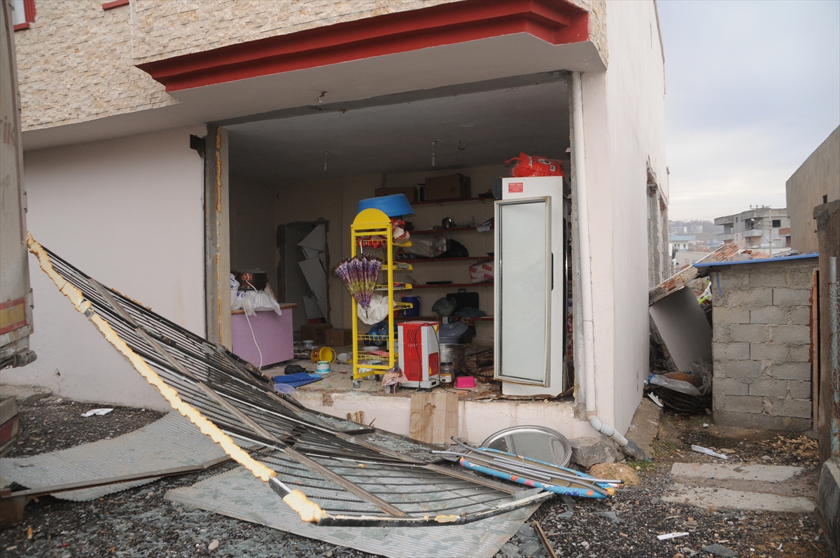 Cizre'de mutfak tüpünün patlaması sonucu 3 kişi yaralandı