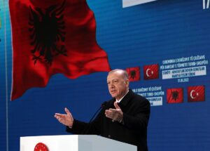 LAÇ (AA) – Cumhurbaşkanı Recep Tayyip Erdoğan, Arnavutluk'ta bugün yaklaşık