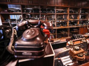 - İş insanı ve koleksiyoner Engin Turhan'ın ticaret hayatında bir