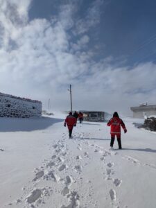 DİYARBAKIR (AA) – Diyarbakır'ın merkez Bağlar ilçesinde etkili olan kar