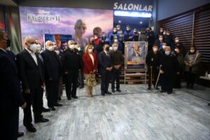 DÜZCE (AA) – Düzce'de şehit aileleri, "Kesişme: İyi ki Varsın