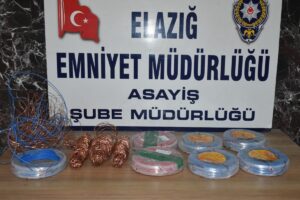 ELAZIĞ (AA) – Elazığ'da çaldıkları bakır kabloları boş bir ikamette