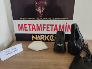 NEVŞEHİR (AA) – Nevşehir'de polisin düzenlediği operasyonda elektrikli süpürgeye gizlediği
